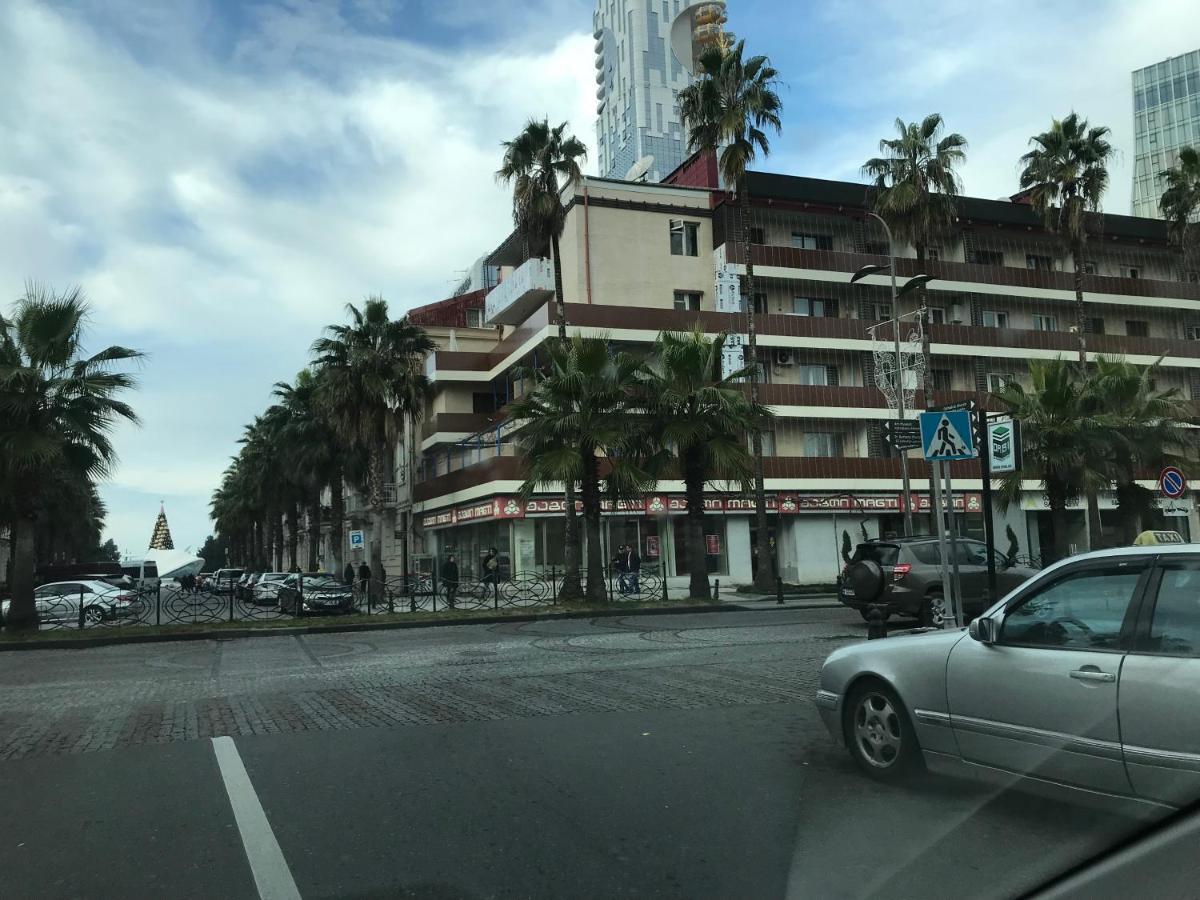 Casa Neptun In Old Batumi Lejlighed Eksteriør billede
