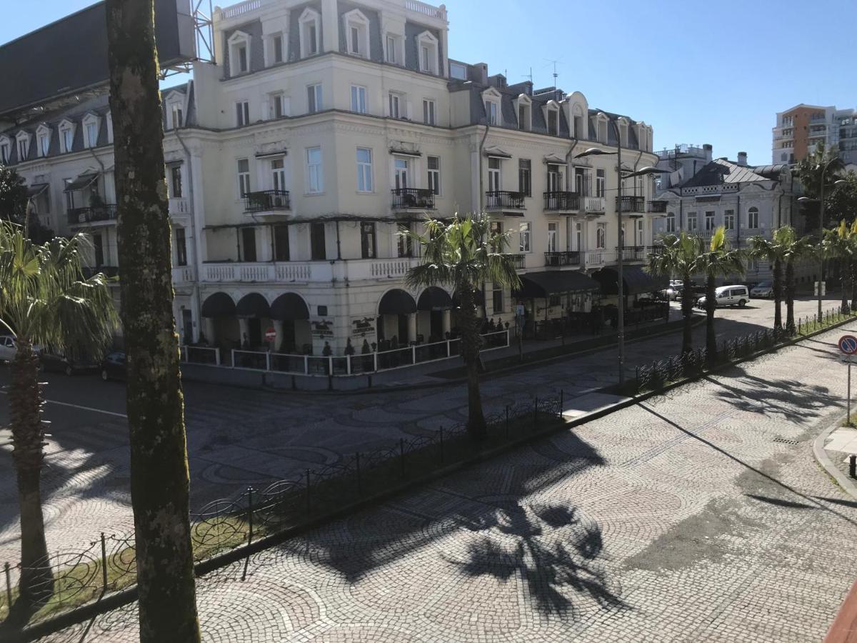 Casa Neptun In Old Batumi Lejlighed Eksteriør billede